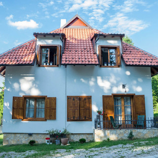 VILA VUK ZLATAR